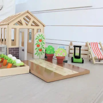 Garden and greenhouse set