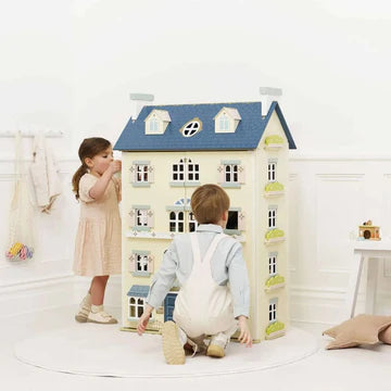 Palace Dolls House