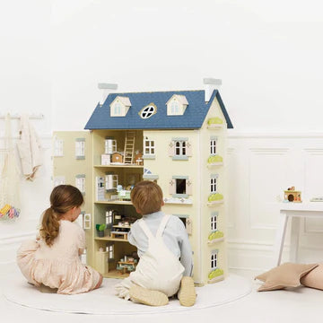 Palace Dolls House