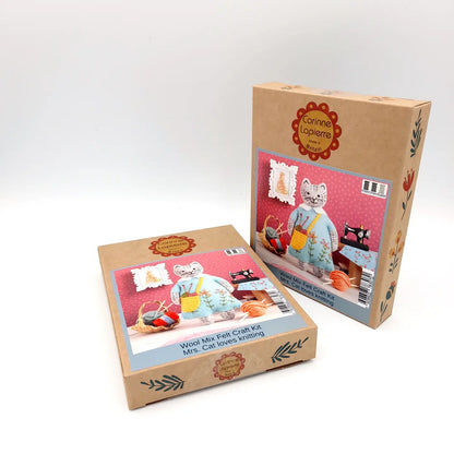Mrs. Cat Loves Knitting Felt Craft Mini KIT